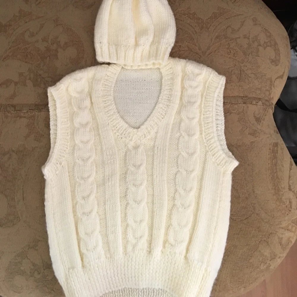 Hand knitted 2pc set